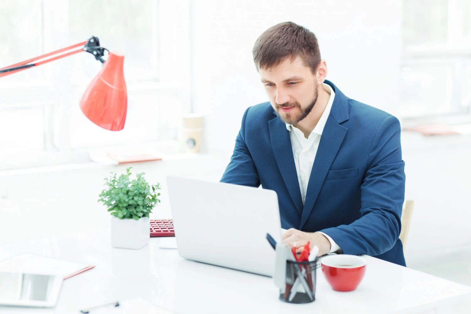 Modern workspace setup for starting a rental business in 2025