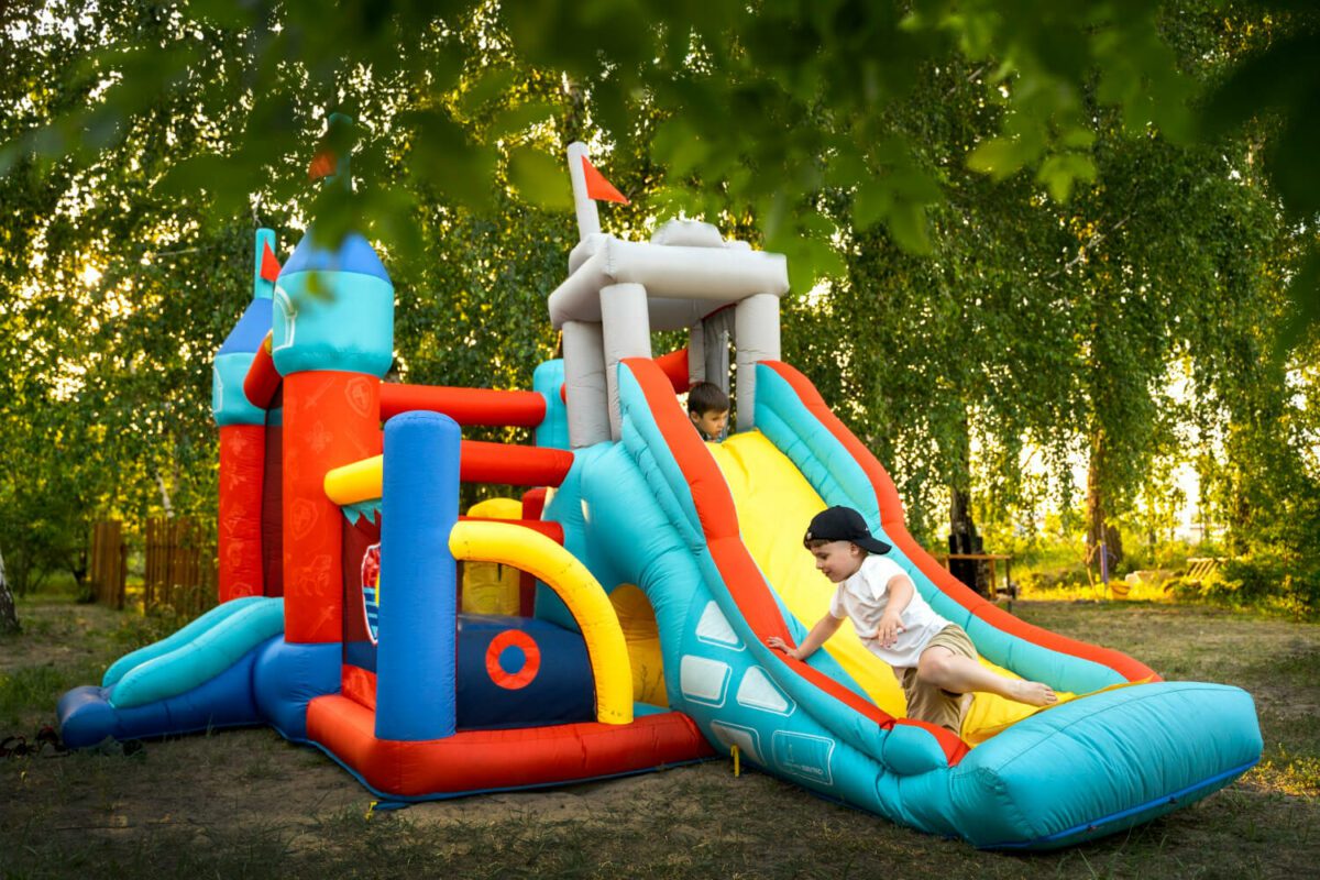 How to Start an Inflatable Bounce House Business