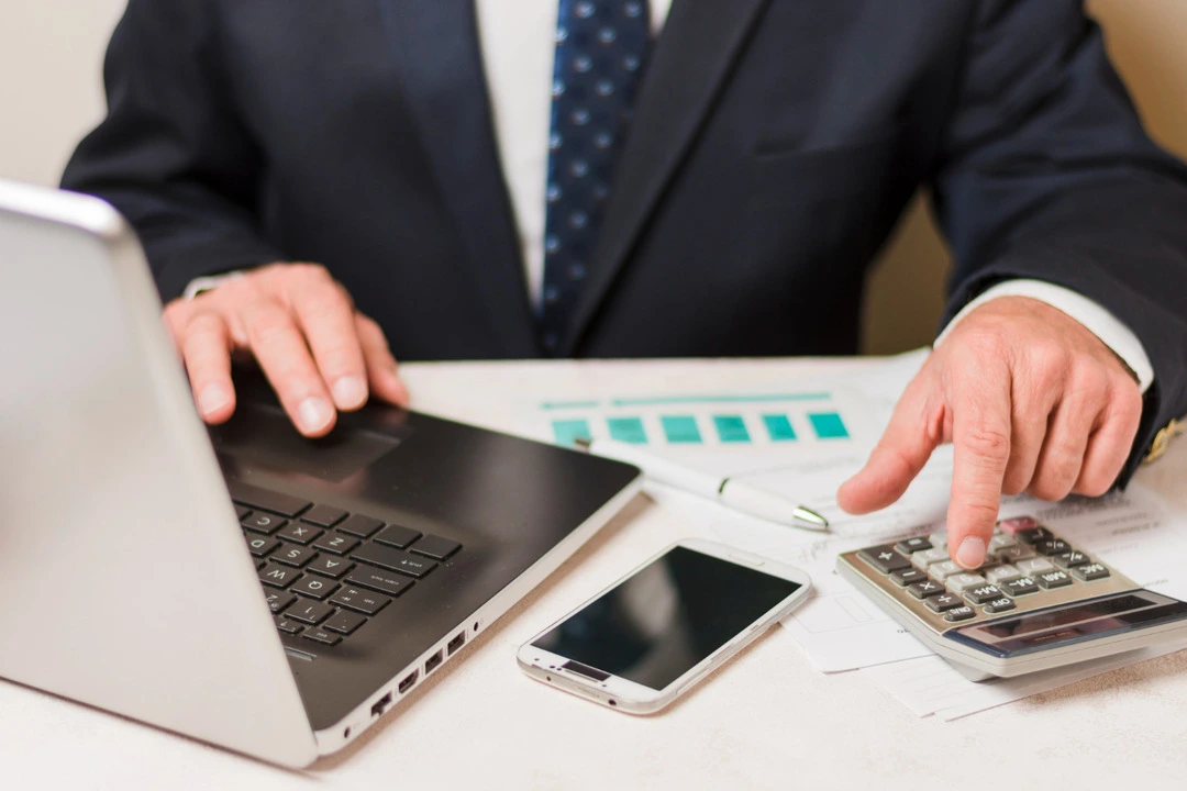 Accountant is reviewing sales tax regulations for equipment rentals.